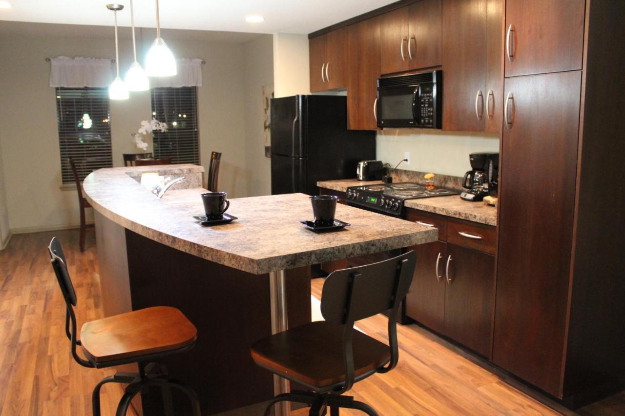 Old Fort Loft King & Queen Suites Nearest Accomodation To Marshals Museum Power Your Ev For Free! ฟอร์ตสมิธ ภายนอก รูปภาพ